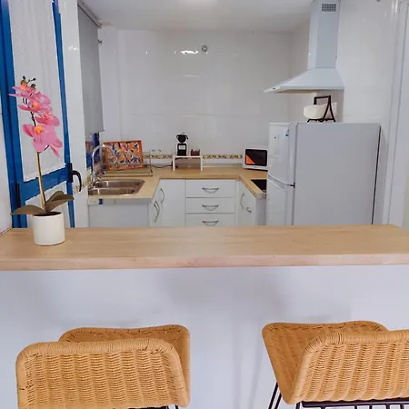 Center Ii B&c Ii Apartment